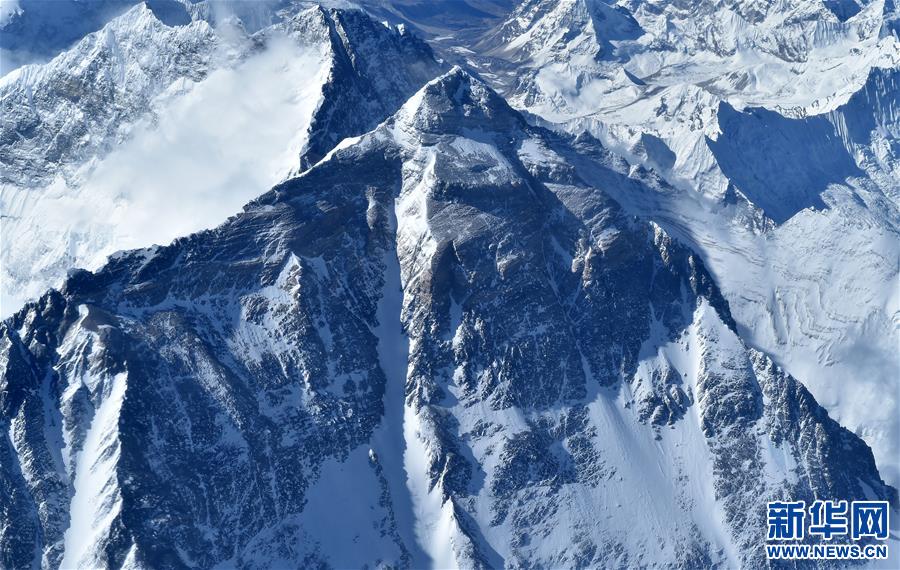 (2020珠峰高程測(cè)量)(1)俯瞰珠峰