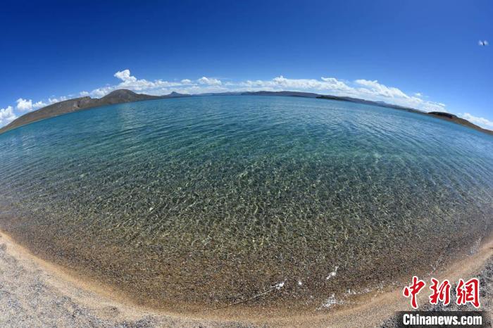 錯鄂湖水清澈透明?！?lt;a target='_blank' ></p><p  align=