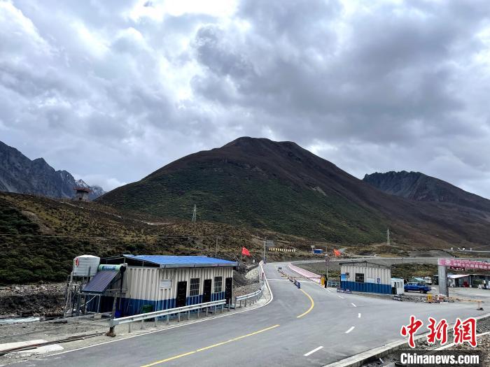 西藏邊境警察：守護(hù)G219！在移動方艙的青春堅(jiān)守