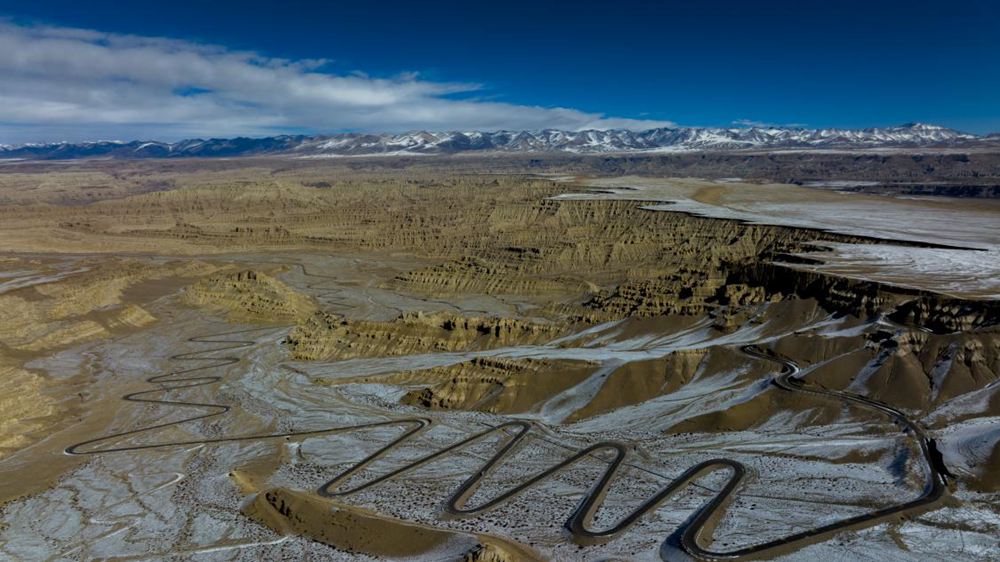 雪后扎達(dá)土林。金阿次仁攝