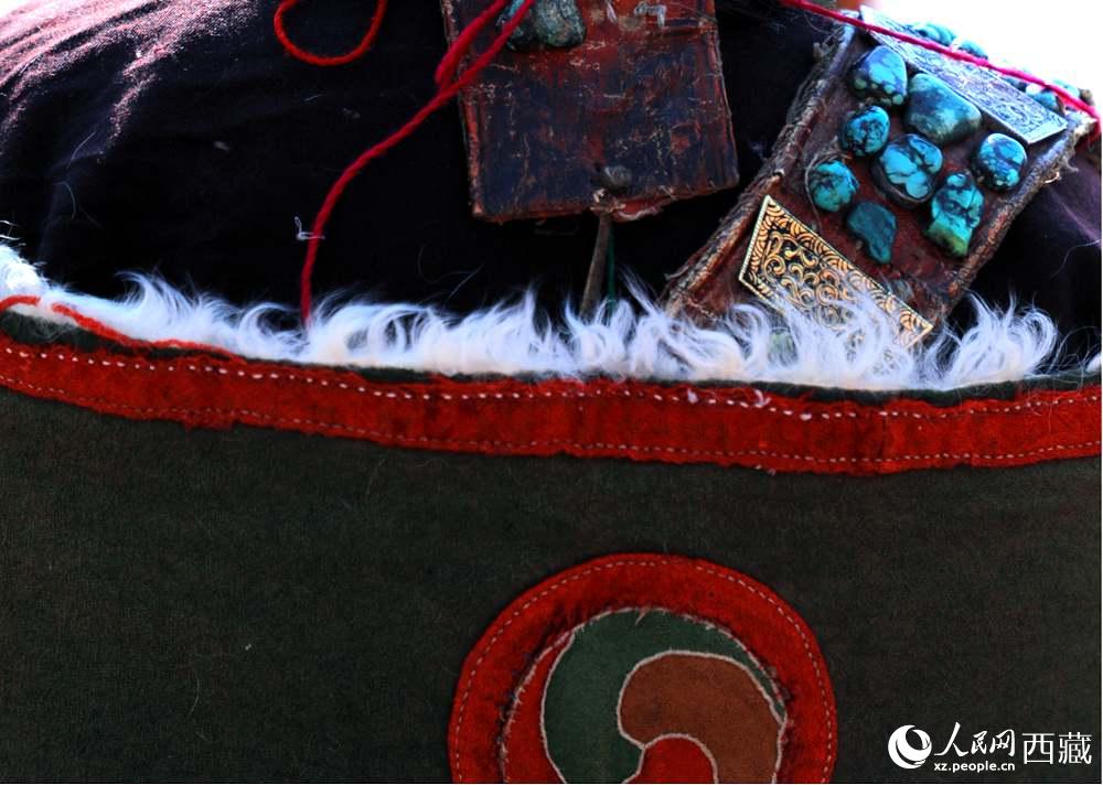 “飛天服飾”細節(jié)展示。 人民網(wǎng) 李海霞攝