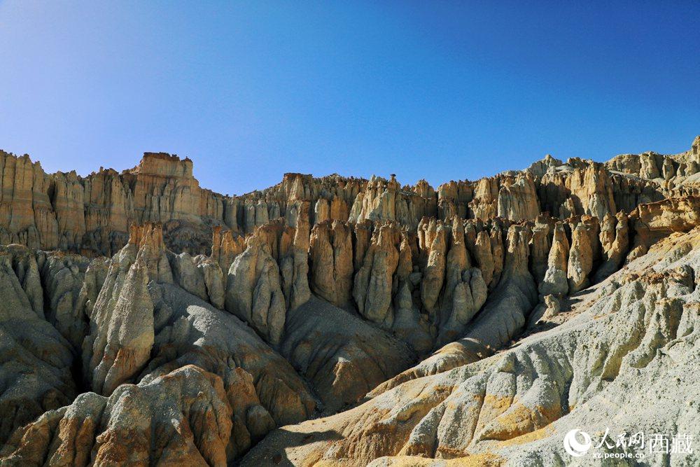 札達(dá)土林。人民網(wǎng) 李海霞攝