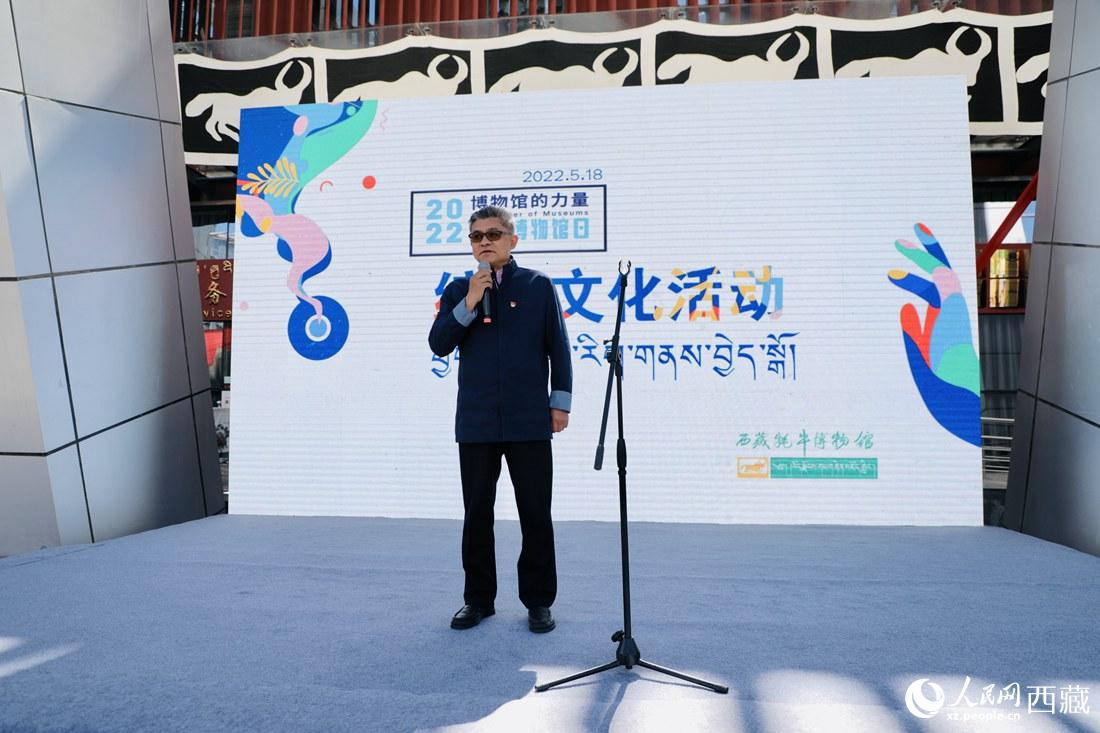 拉薩市委副書記、常務(wù)副市長、北京西藏拉薩指揮部黨委書記王強(qiáng)講話。人民網(wǎng) 次仁羅布攝