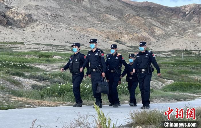 西藏自治區(qū)普蘭邊檢:警心暖民心攜手抗疫情