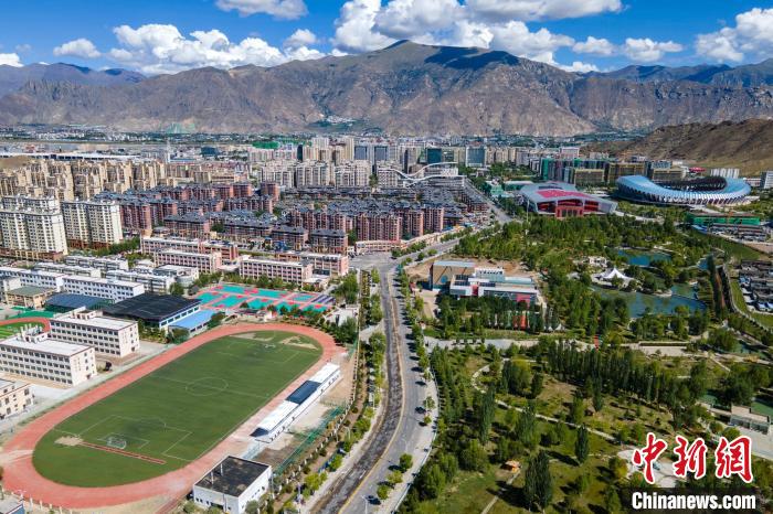 圖為西藏拉薩柳梧新區(qū)?！〗w波 攝