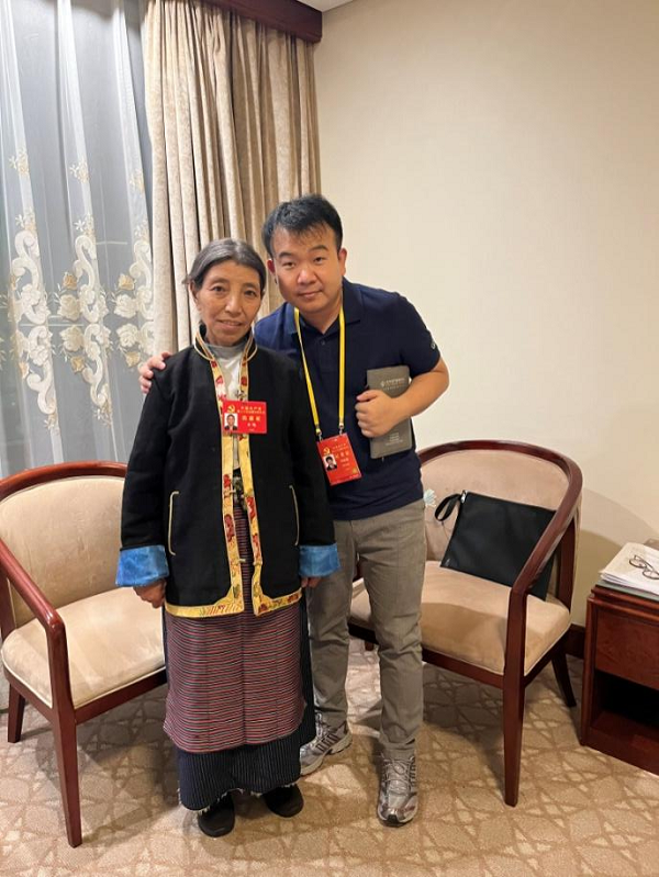 【記者手記Vlog】“守邊的‘阿佳’，您還好嗎”——記者與卓嘎代表再相遇