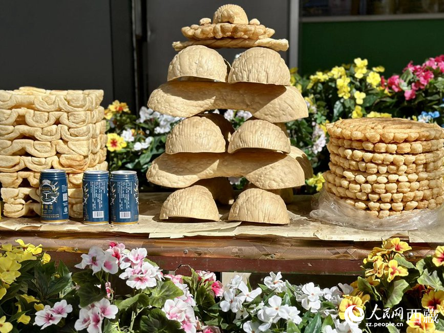 種類繁多的卡塞。人民網(wǎng) 次仁羅布攝