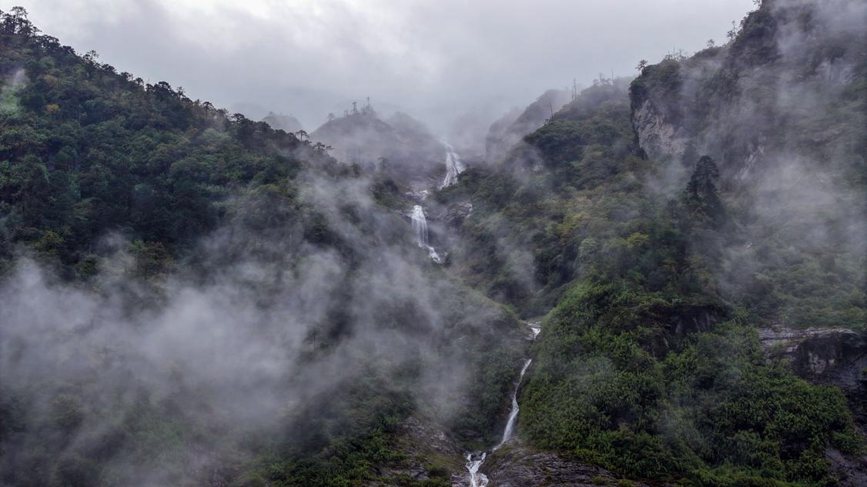 秋日里的墨脫云海。張澤坤攝
