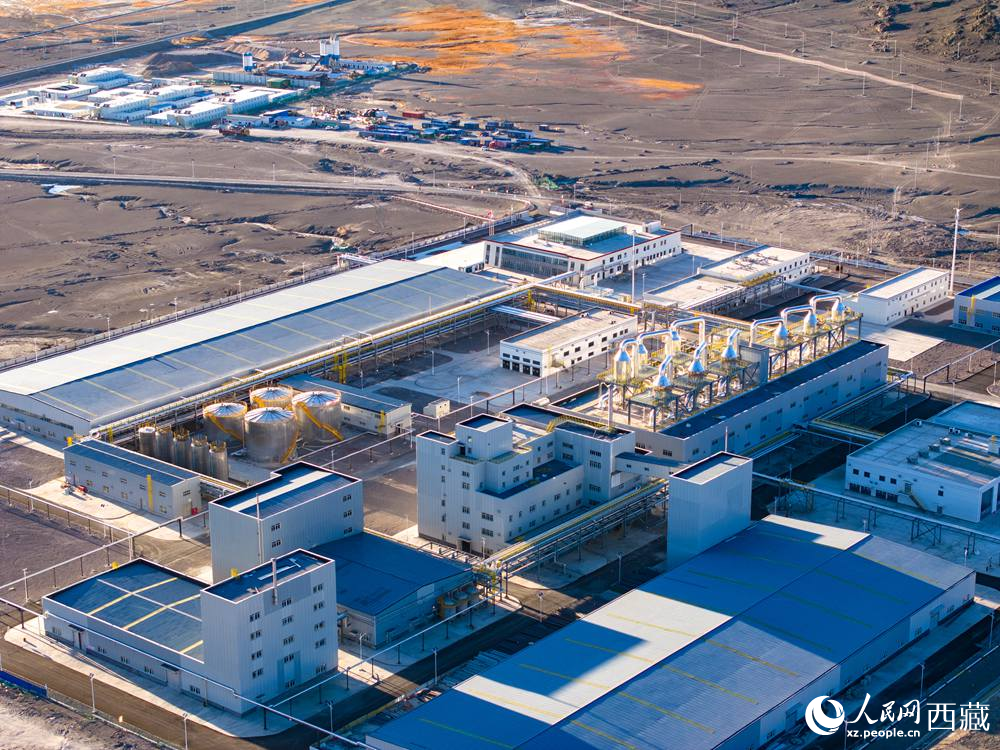 西藏扎布耶鹽湖綠色綜合開發(fā)利用萬噸電池級碳酸鋰項(xiàng)目。