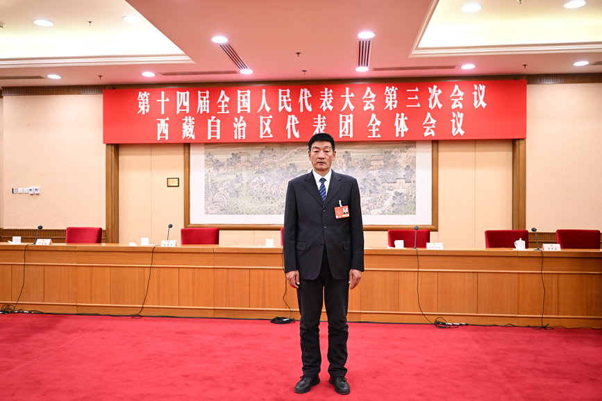 全國(guó)人大代表、國(guó)網(wǎng)拉薩供電公司城區(qū)供電服務(wù)中心帶電作業(yè)保電班副班長(zhǎng)扎西尼瑪。次吉美朵攝