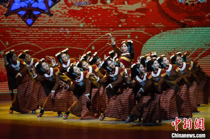 拉薩文化旅游節(jié)文藝演出精彩紛呈