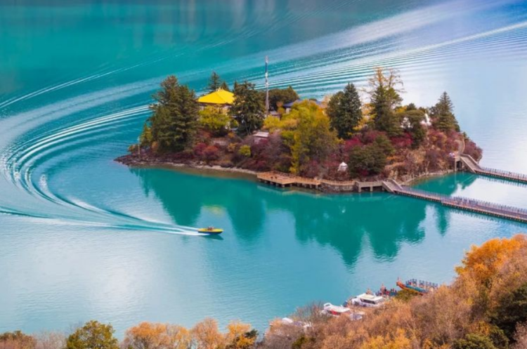 懂西藏的人，一定不會(huì)錯(cuò)過(guò)林芝的秋天