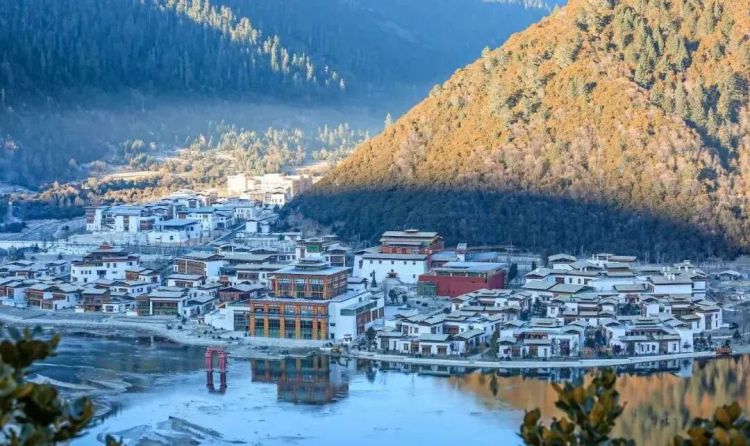 懂西藏的人，一定不會(huì)錯(cuò)過(guò)林芝的秋天