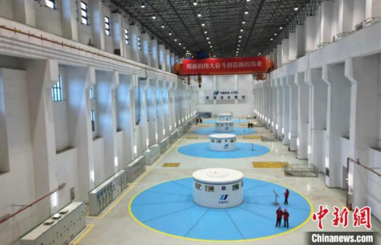 圖為水電站內(nèi)部。　王磊　攝