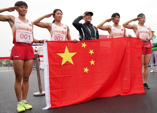 人民日報(bào)評軍運(yùn)會中國隊(duì)表現(xiàn):信念最可貴 精神最動人